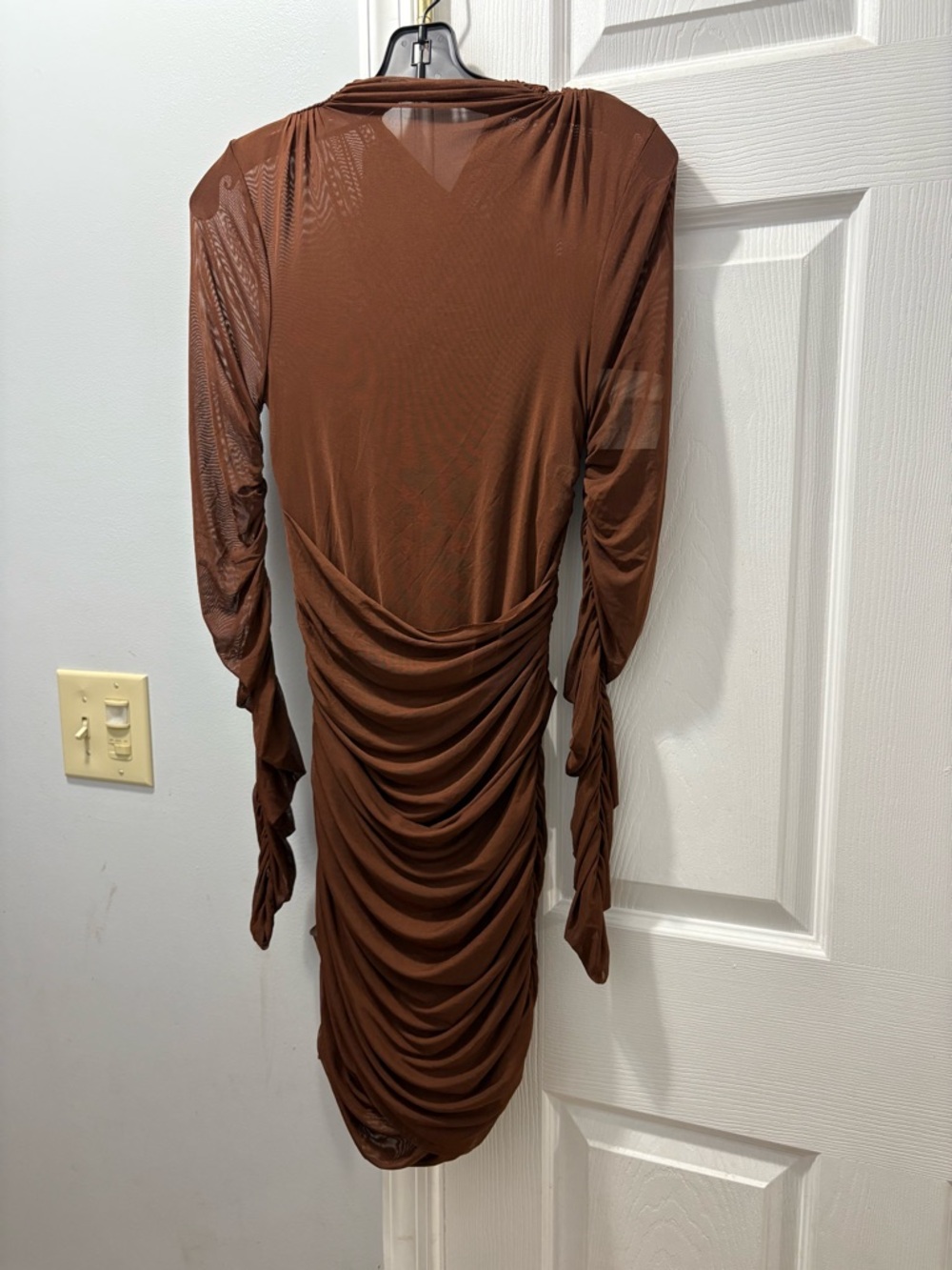 SEROYA Moxey Ruched Mesh Mini Dress Burnt Toffee NWT - Picture 4 of 8